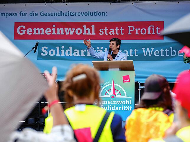 Bild 28: 600 Pflegekräfte demonstrieren vor der Gesundheitsministerkonferenz 1/2