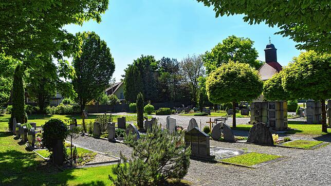 Der Eigeltinger Friedhof ist der größte der Gemeinde.