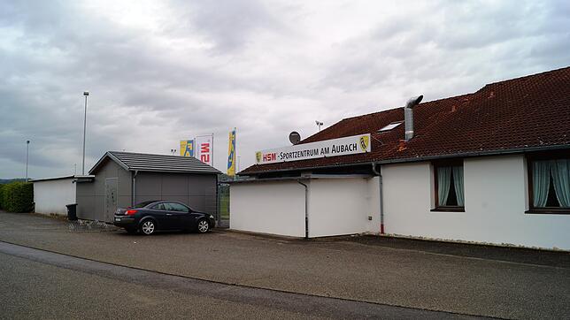 Mit baulichen Maßnahmen soll die Umgebung des Sportzentrums Am Aubach sicherer werden. Los geht es in den Sommerferien.