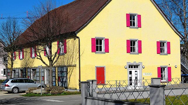 Der Kindergarten am Stadtgraben bleibt 14 Tage geschlossen. Bei einer Erzieherin wurde eine Corona-Mutation nachgewiesen. Vorsorglich ...