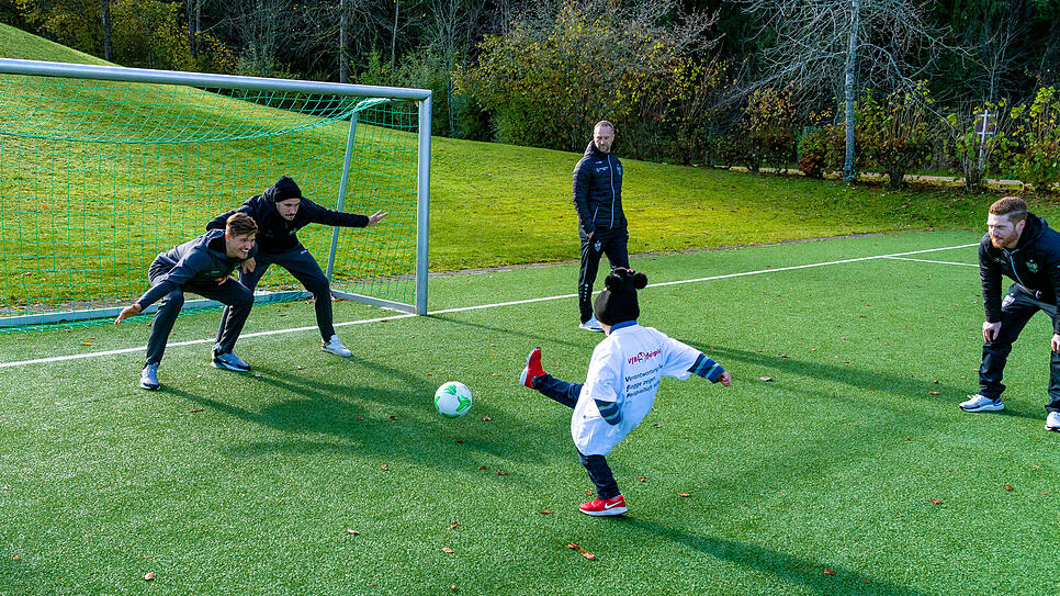Eröffnung des neu gestalteten Erlebnis-Parcours mit dem VfB Stuttgart.