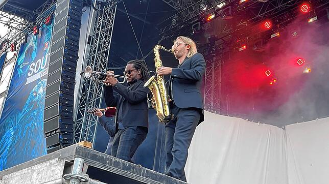 Bild 27: Die besten Bilder vom Auftritt von Tom Odell auf dem Southside 2024