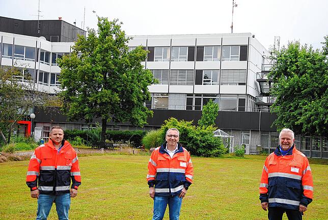 Das Rettungsdienstleitungsteam (von links): José Morla, Matthias Nobs und Horst Schwarz freuen sich auf die neue Rettungswache auf dem ...