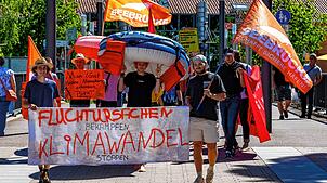 Im Jahr 2023 gab es in Villingen-Schwenningen eine Demonstration, in der Solidarität gegenüber den Seenotrettern bekundet wurde. Die ...