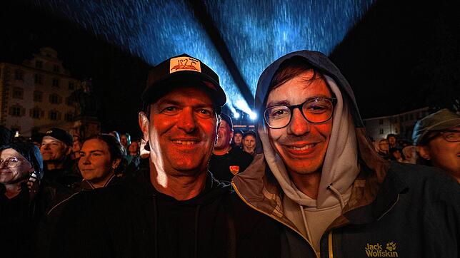 Bild 5: Tausende bejubeln die Fantastischen Vier