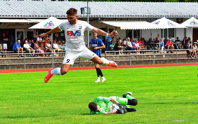 Bild 26: Hier gibt es die Bilder vom 4:1-Sieg des FC Erzingen bei der SG FC Wehr-Brennet