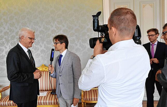 Ministerpräsident Kretschmann unterstützte die Jury beim Vereinswettbewerb schon mehrfach. Hier im Interview vor der Preisverleihung im ...