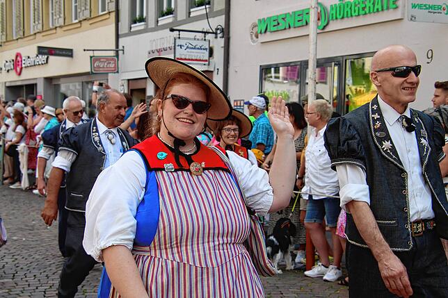 Bild 8: Waldshuter Chilbi 2025: So viel Freude macht der Festumzug in der Kaiserstraße - die schönsten Bilder