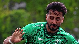 Burak Ari traf zweimal beim 3:0-Erfolg des TSV Aach-Linz gegen die Spfr Owingen-Billafingen.