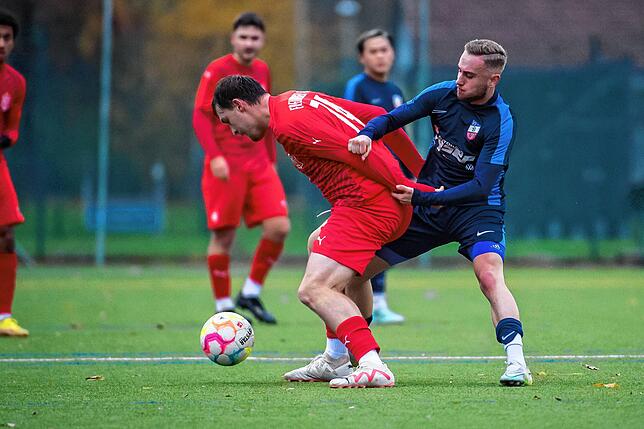 Bild 11: VfB Waldshut muss sich mit 2:2 gegen die U23 des Freiburger FC begnügen &ndash; und wir haben Bilder!