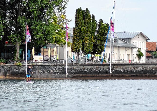 Kurz vor halb 10 Uhr morgens kommt der Freizeitsportler bereits in Lindau an, um direkt Kurs auf Bregenz zu nehmen.