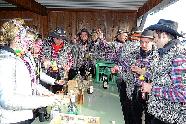 Bild 20: Die schönsten Bilder vom Narrenbaumsetzen im Deggenhausertal (Teil 1)
