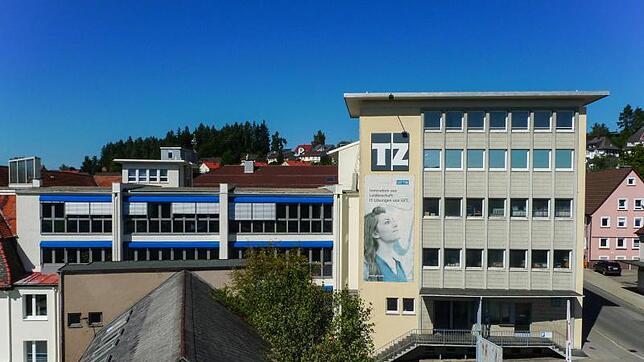 Der ehemalige Verwaltungsbau von Dual in der Sommerauer Straße.