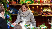Liudmyla Shevchuk kommt aus der Ukraine. Nun betreibt sie einen Stand auf der Bodensee-Weihnacht.