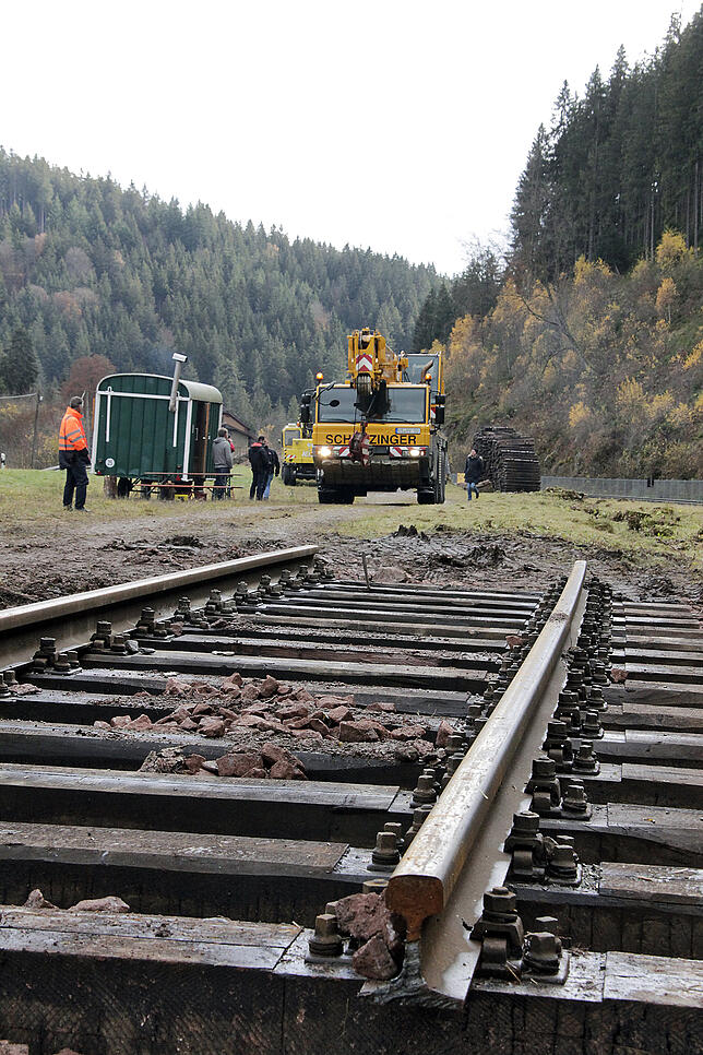 Bild 25: Bilder vom Waggon-Transport von Villingen nach Lenzkirch-Gutachbrücke