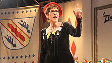Annegret Kramp-Karrenbauer wird nach ihrem Auftritt vor dem Stockacher Narrengericht von Kritikern angegangen. Alle, die sie in Stockach ...