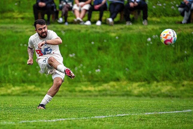 Bild 7: FC Erzingen gewinnt gegen den SV Endingen mit 3:0 &ndash; und wir haben Bilder!