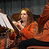 Lisa Hirsch spielt Oboe. Als neue Musikantin erweitert sie das Orchester.