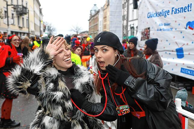 Bild 24: Straßenfasnacht 2025 in Konstanz: Narren erobern die Marktstätte – Die Highlights in Bildern!