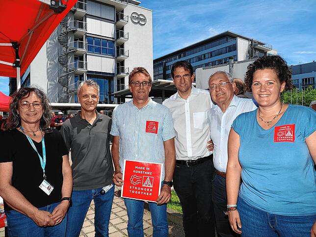 Sie alle kämpfen für den Erhalt von Arbeitsplätzen in Konstanz: Vera Seidel vom Siemens-Betriebsrat, Uwe Wiedenbach und Marc-Peter ...