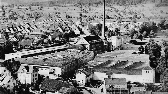Luftbild der Wehra AG Ende der 1950er Jahre: Teppiche und Möbelstoffe aus dem Wehratal waren international gefragt. Bild: Archiv Werner ...