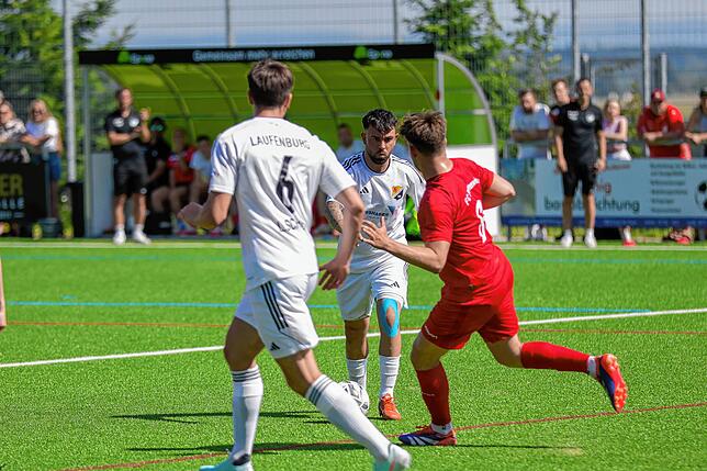 Bild 19: SV 08 Laufenburg siegt 5:2 im ersten Relegationsspiel beim FC Pfaffenweiler – wir haben Fotos!