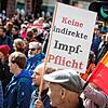 Querdenkerdemonstrationen fanden zuletzt unter großer Beteiligung und Missachtung der Infektionsschutzmaßnahmen statt. Immer wieder ...
