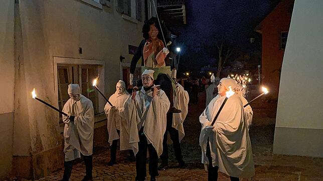 Bild 26: Unglaubliche Bilder: Der Böög geht in Bad Säckingen in Flammen auf!