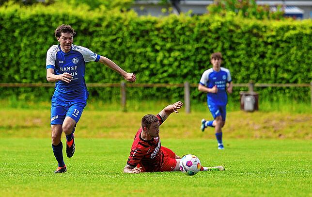 Bild 11: Unsere besten Bilder vom Spiel zwischen dem FC Radolfzell und dem FV Walbertsweiler-Rengetsweiler