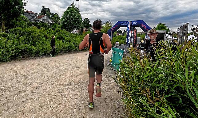Bild 9: Galerie Swim & Run Überlingen Konstanzer Paul Nykiel siegt beim Swim & Run in Überlingen