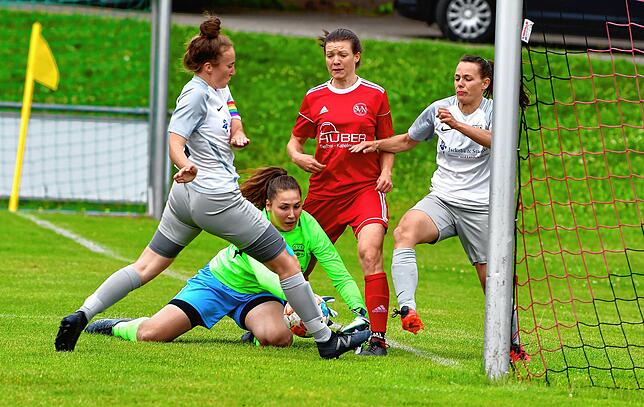 Bild 44: SV Niederhof besiegt SG Ebnet mit 4:1 im Hinspiel der Verbandsliga-Relegation &ndash; wir haben Bilder!
