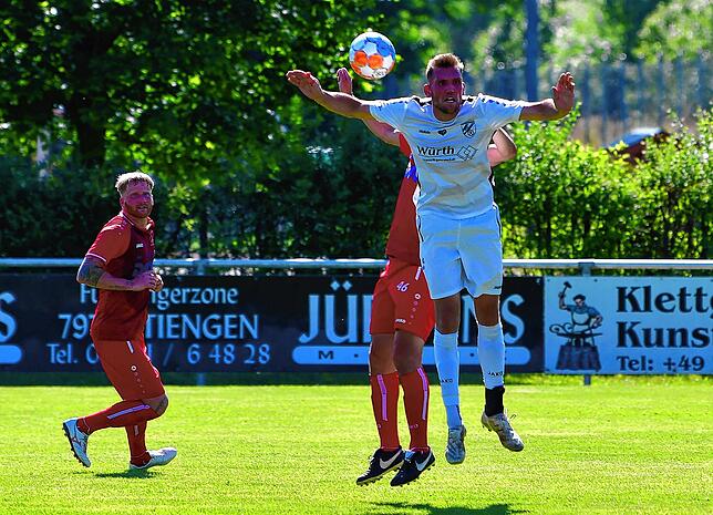 Bild 24: SC Lauchringen steigt nach 0:3 gegen Spvgg. Wutöschingen in die Kreisliga B ab &ndash; wir haben Bilder!