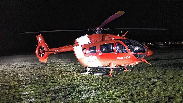 Mit einem ähnlichen Rettungshubschrauber, wie hier bei einem Einsatz aus dem Februar in Hilzingen, musste der 13-Jährige abtransportiert ...