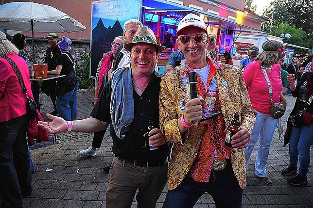 Bild 21: Papis Pumpels sorgen für grandiose Stimmung auf dem Rathausplatz in Bad Dürrheim