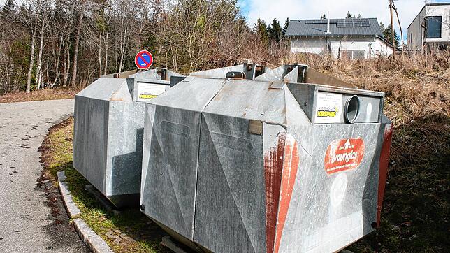 Sauber und aufgeräumt: Damit sich Glascontainer-Standorte möglichst immer so präsentieren wie hier bei Hapimag in Unterkirnach, treiben ...