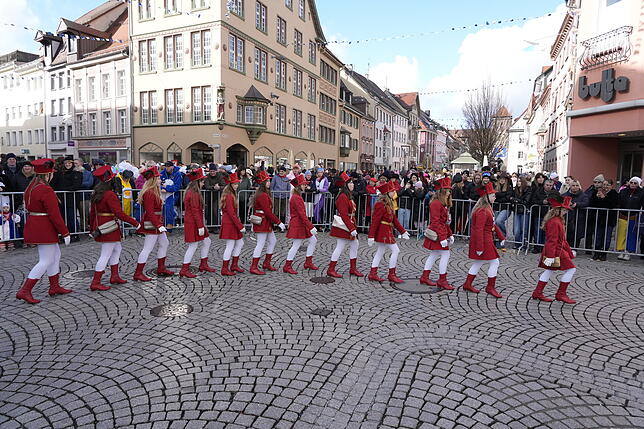 Bild 24: Schmutziger Donnerstag in Donaueschingen: Kinderumzug zieht alle Blicke an – Die Bilder!