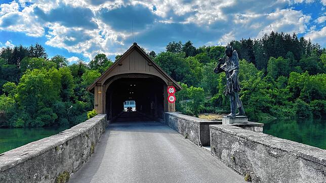 Nachdem bei Jestetten am Rhein ein Wildcamper getötet wurde, hat die Polizei jetzt einen Tatverdächtigen festgenommen. Unser Bild zeigt ...