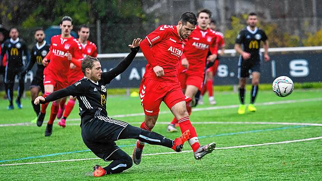 Bild 2: FC Wallbach holt sich einen Punkt bei der U23 des FV Lörrach-Brombach &ndash; und wir haben Bilder!