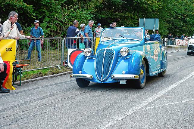 Bild 10: Die Oldtimer-Rallye Eggberg-Klassik am Samstag sorgt wieder für Begeisterung