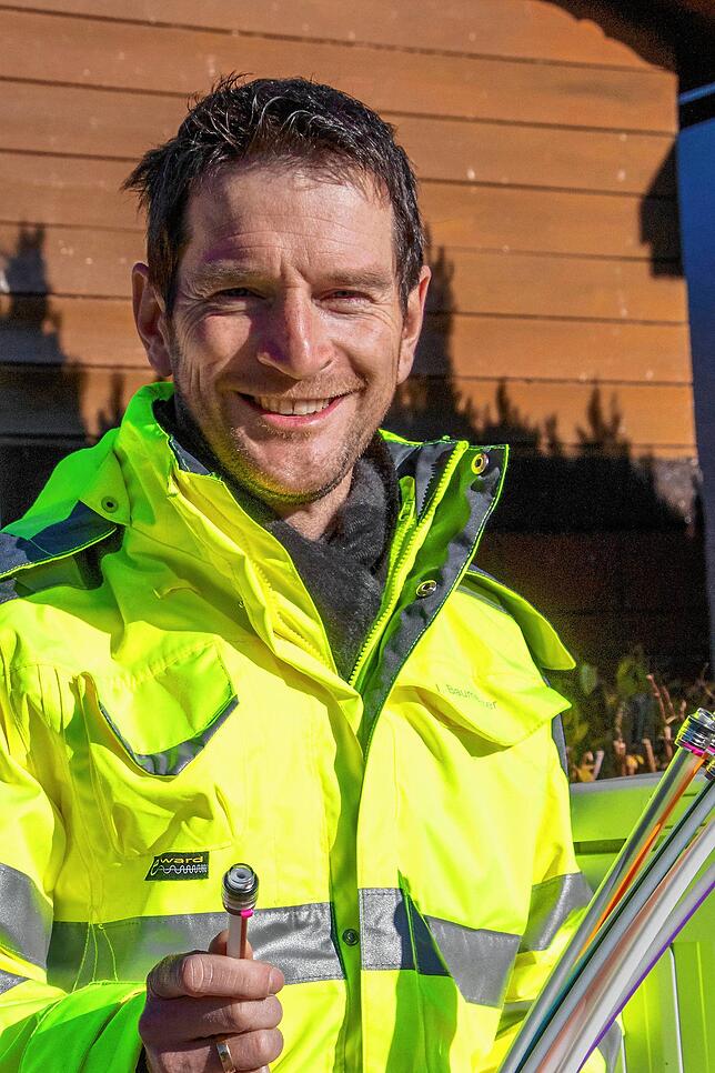 Wie Ingenieur Joachim Baumeister erläuterte, werden bei Glasfaser nur noch Leerrohre mit zehn Millimetern Durchmesser verlegt.