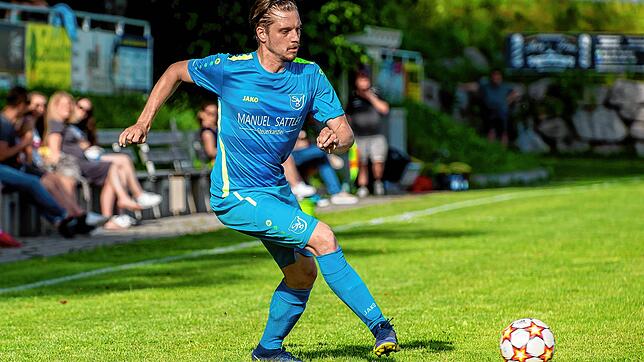 Fühlt sich wohl: Seit 2020 spielt Tim Birkenheier beim SV Buch. Einen Wechsel, den der 23-Jährige nie bereut hat.