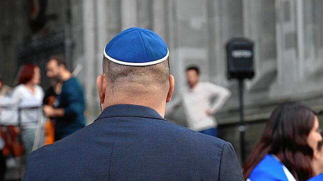 (Archivbild) Ein breites Bündnis organisierte bereits die Solidaritätskundgebung Mitte Oktober 2023 auf dem Konstanzer Münsterplatz. ...