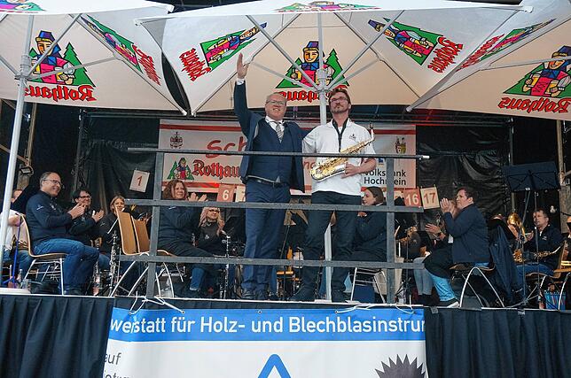 Bild 9: Stadtmusik Tiengen spielt zum Abschluss des Schwyzertags: Das sind die Bilder