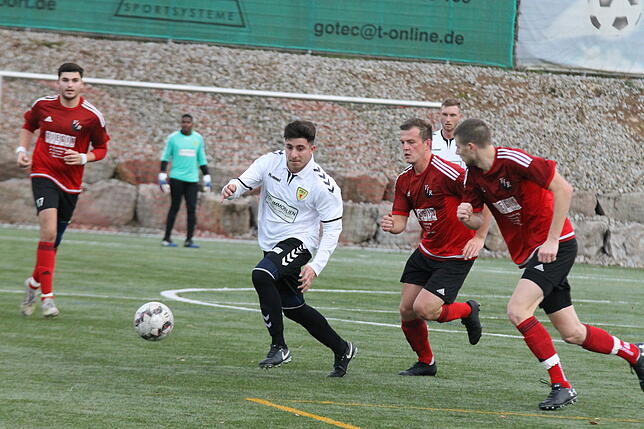 Bild 11: FSV Rheinfelden schickt den VfR Bad Bellingen mit einem 8:0-Kantersieg in die Winterpause &ndash; und wir haben Bilder!