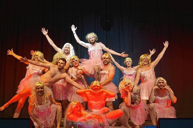 Höchstleistung zeigten die konditionsstarken Jungs vom Männerballett.
