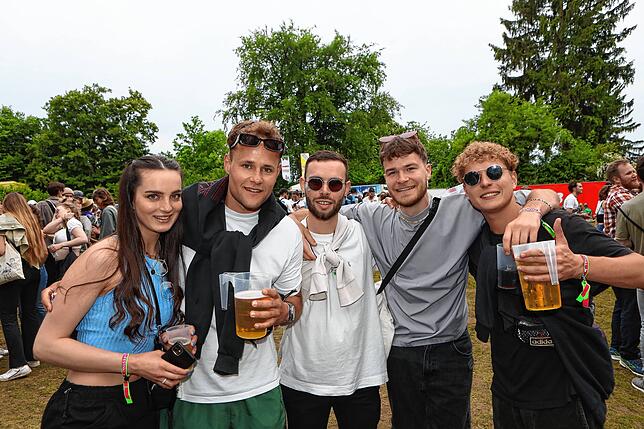 Bild 7: Im Stadion wird am zweiten Tag des Campus-Festivals nochmals aufgedreht