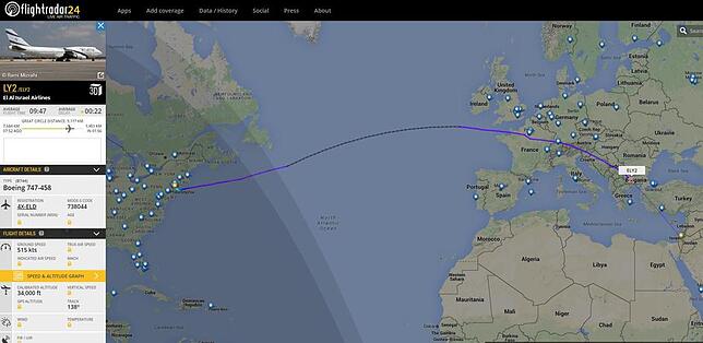 Die Route des Flugs LY2 der israelischen Fluggesellschaft El Al auf dem Weg von New York nach Israel. Stand: 9.55 Uhr.