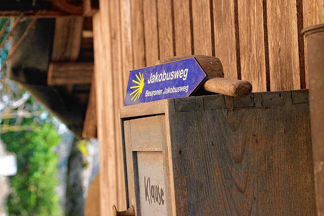 Die Klause auf dem Ramsberg ist Station des Jakobus-Pilgerpfades.
