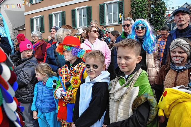 Bild 19: Beste Einblicke zum Narrenbaumsetzen in Markdorf – so feiert die Stadt!