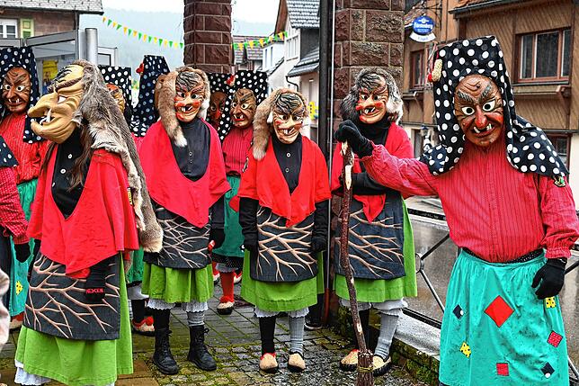 Bild 3: Hier sind die besten Bilder vom Rathaussturm in Tennenbronn und der Schulfasnet